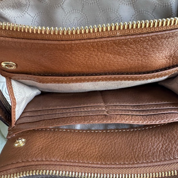 Michael Michael Kors Brown Leather Fulton Crossbody Bag - Picture 6 of 13